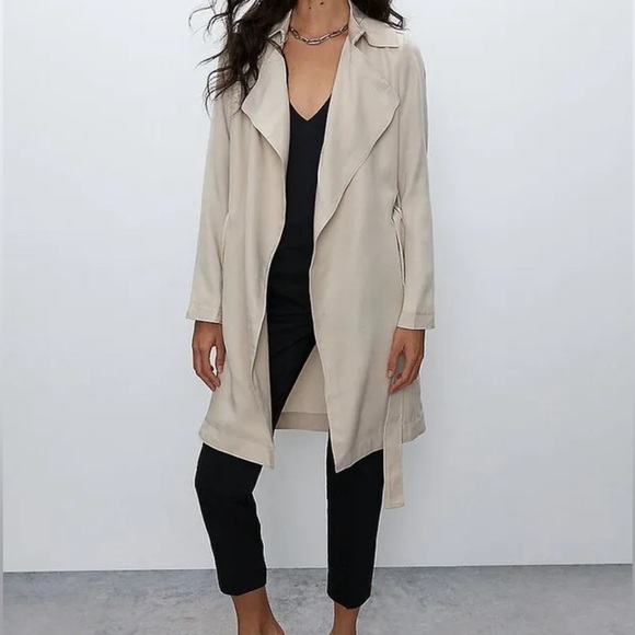 ARITZIA BABATON Maximo Trench Coat Tan/Cream Jacket Size Small - Picture 2 of 5